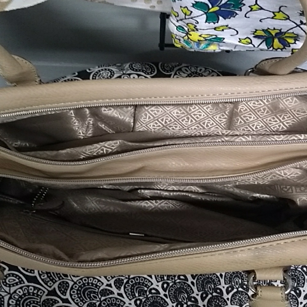 Relic Purse - Picture 4 of 4